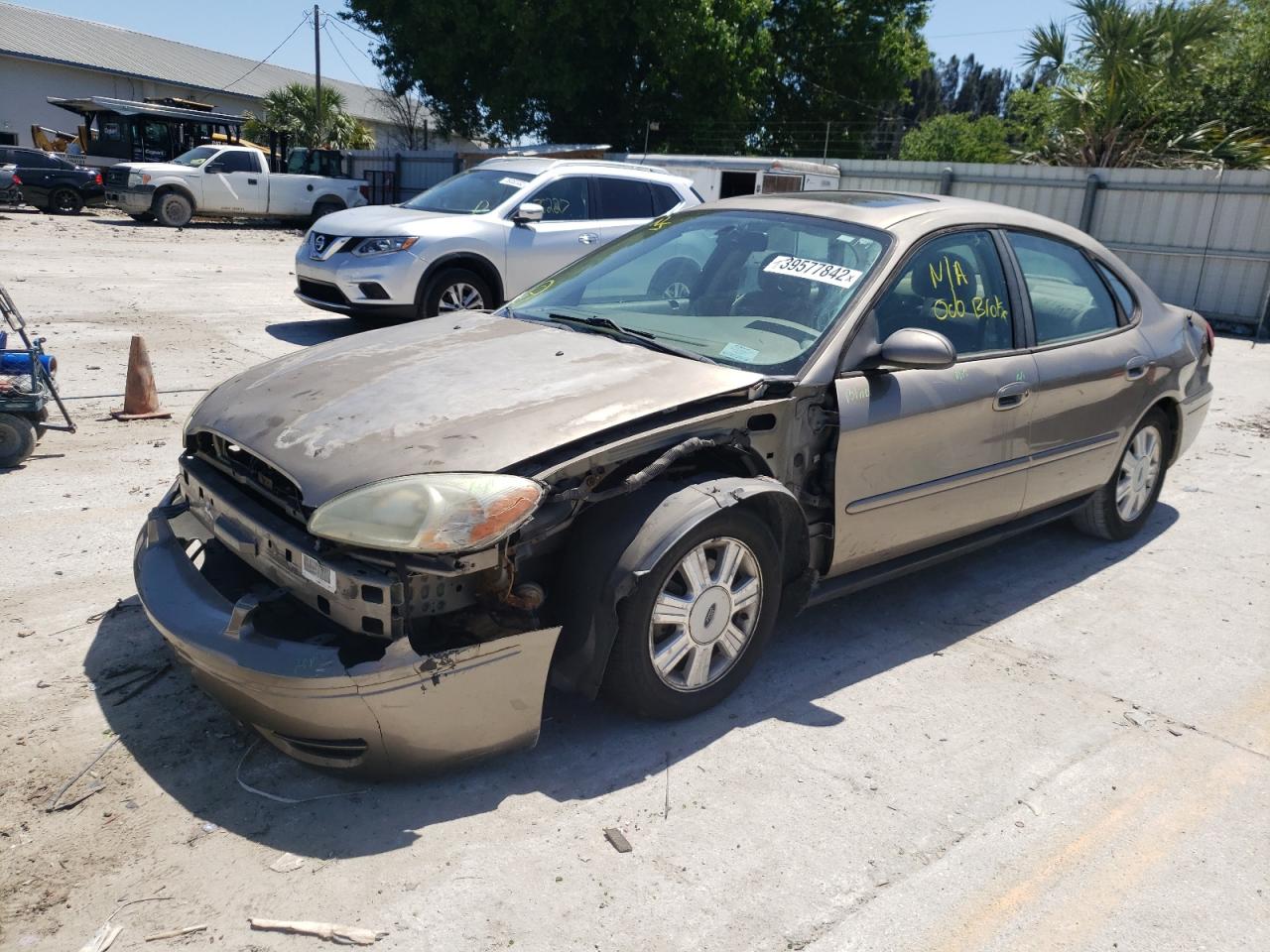 Photo 2 from auction – 2006 FORD TAURUS SEL with VIN 1FAFP56U96A191861