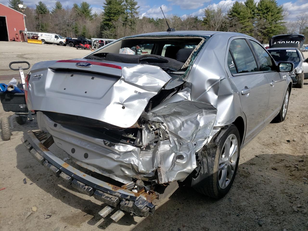 Photo 4 from auction – 2012 FORD FUSION SE with VIN 3FAHP0HA5CR404465