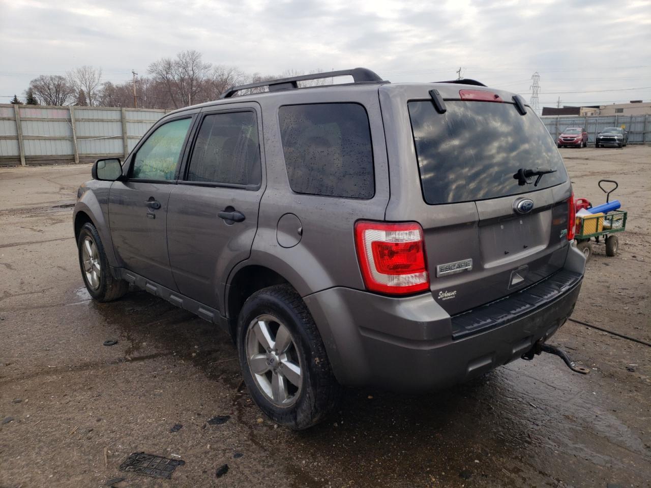 Photo 3 from auction – 2010 FORD ESCAPE XLT with VIN 1FMCU0DG3AKC44929