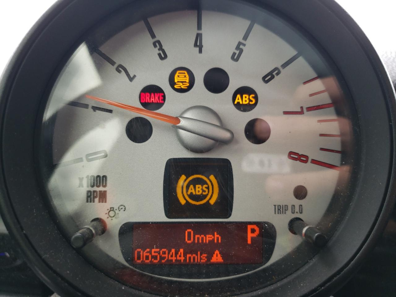 Photo 8 from auction – 2012 MINI COOPER with VIN WMWSU3C53CT256915