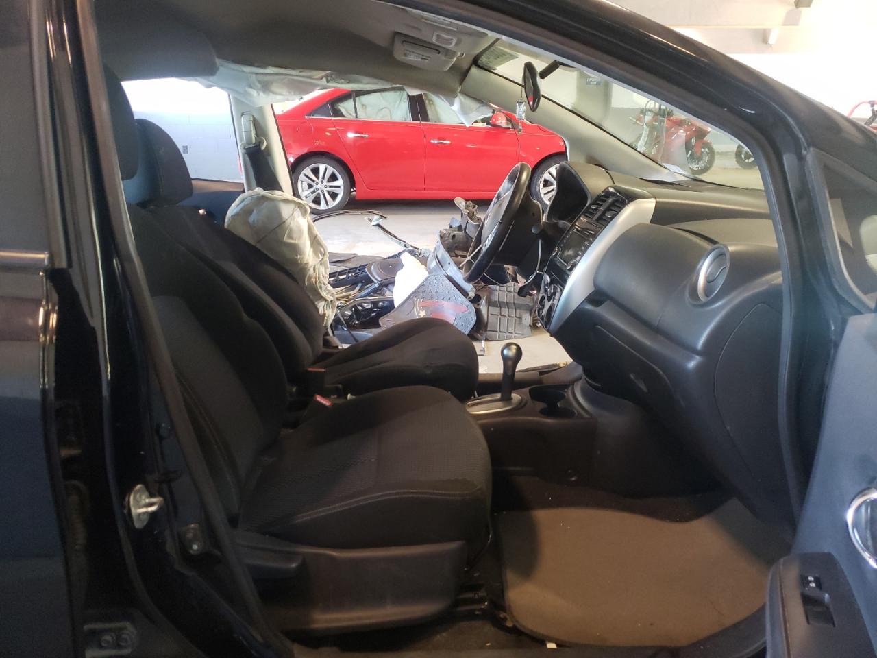 Photo 5 from auction – 2016 NISSAN VERSA NOTE with VIN 3N1CE2CP0GL371663