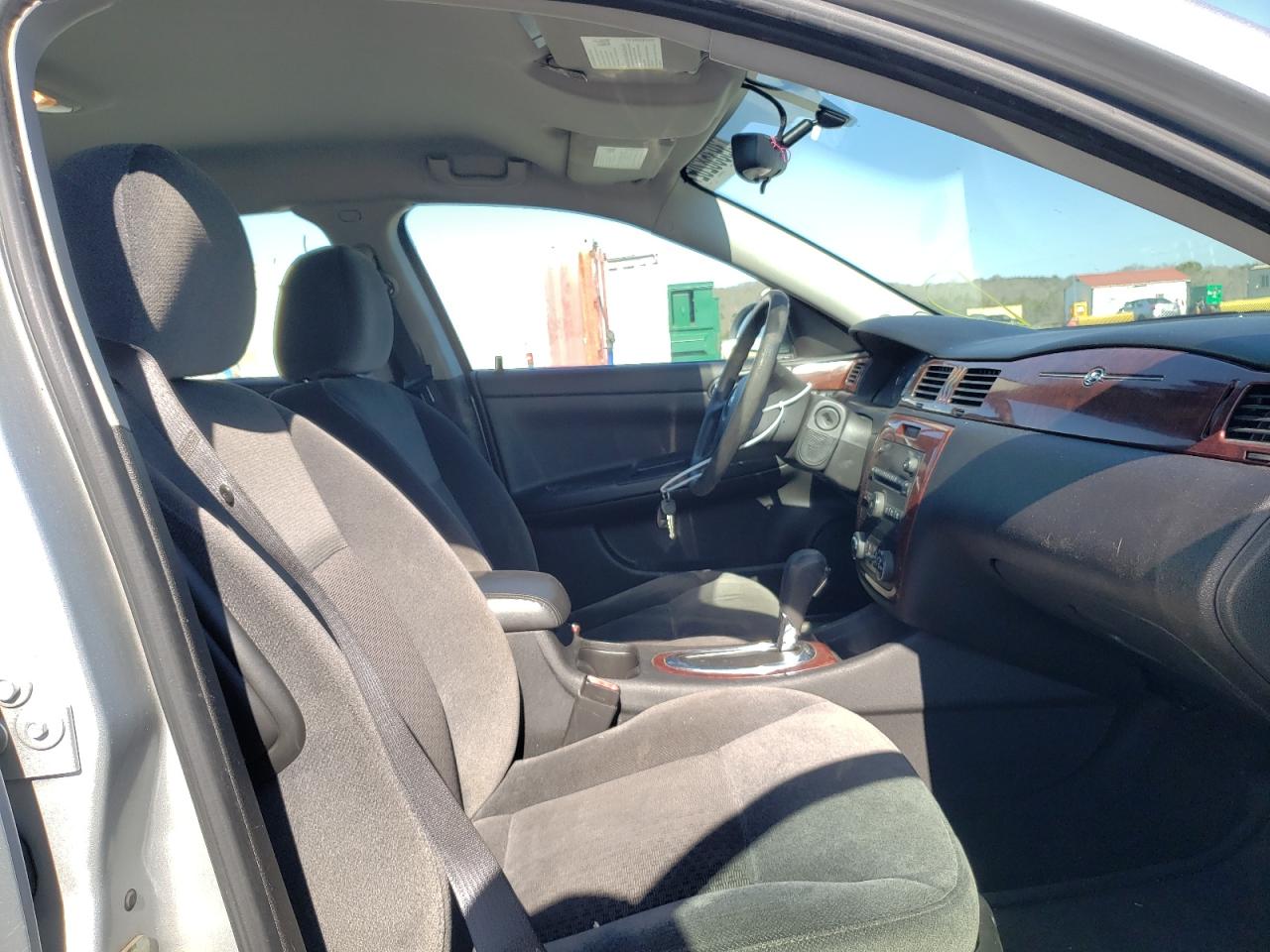 Photo 5 from auction – 2009 CHEVROLET IMPALA with VIN 2G1WT57K691293063