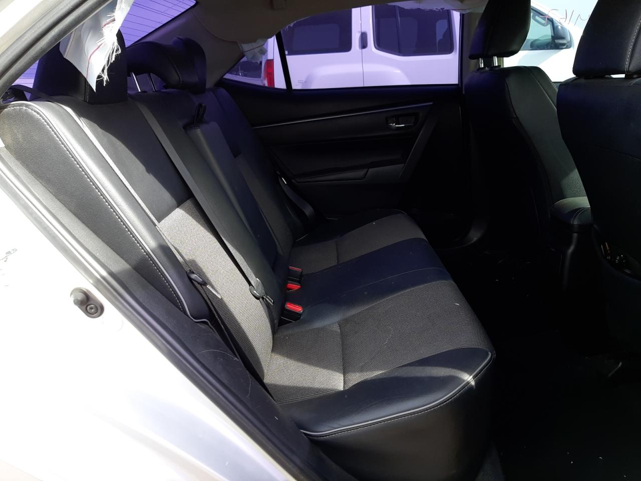 Photo 6 from auction – 2015 TOYOTA COROLLA L with VIN 5YFBURHE0FP285962