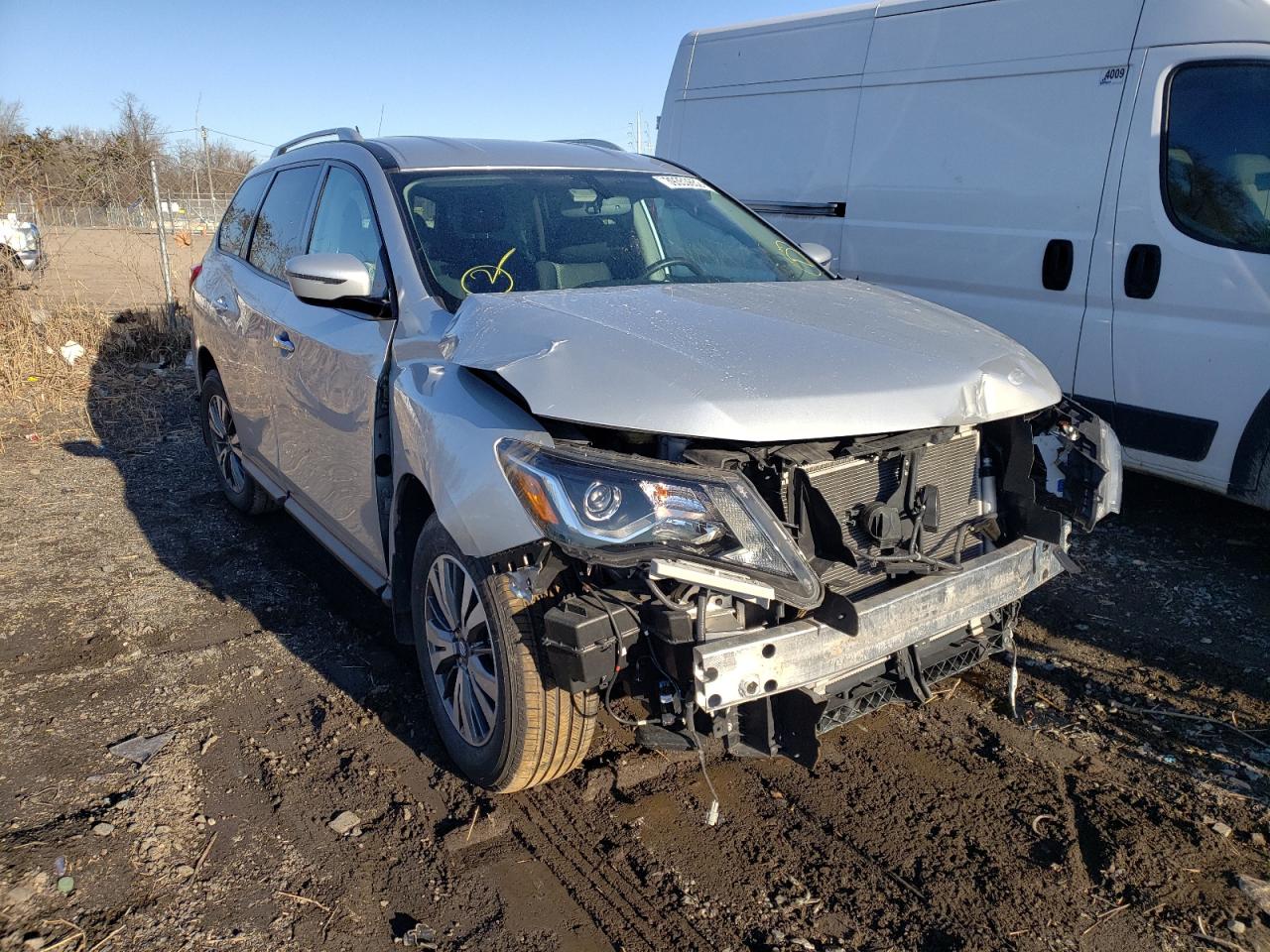 NISSAN PATHFINDER 2017 with VIN 5N1DR2MM0HC656947 - Photo from auction
