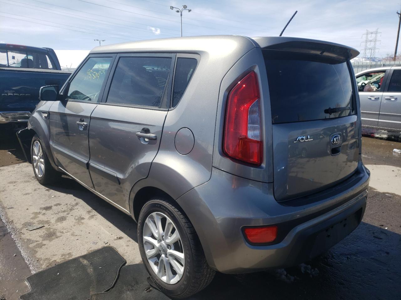 Photo 3 from auction – 2013 KIA SOUL with VIN KNDJT2A56D7634878