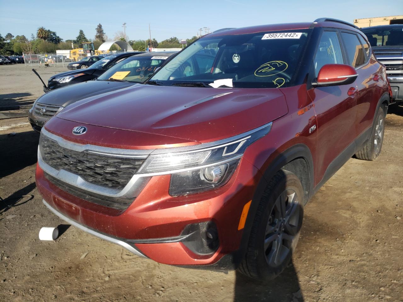 Photo 2 from auction – 2021 KIA SELTOS S with VIN KNDEUCAA3M7093144