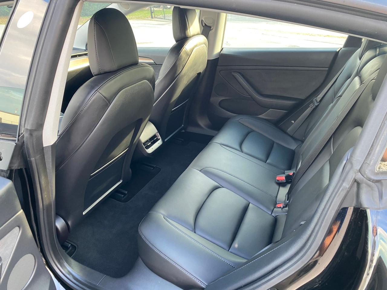 Photo 6 from auction – 2021 TESLA MODEL 3 with VIN 5YJ3E1EB8MF989977