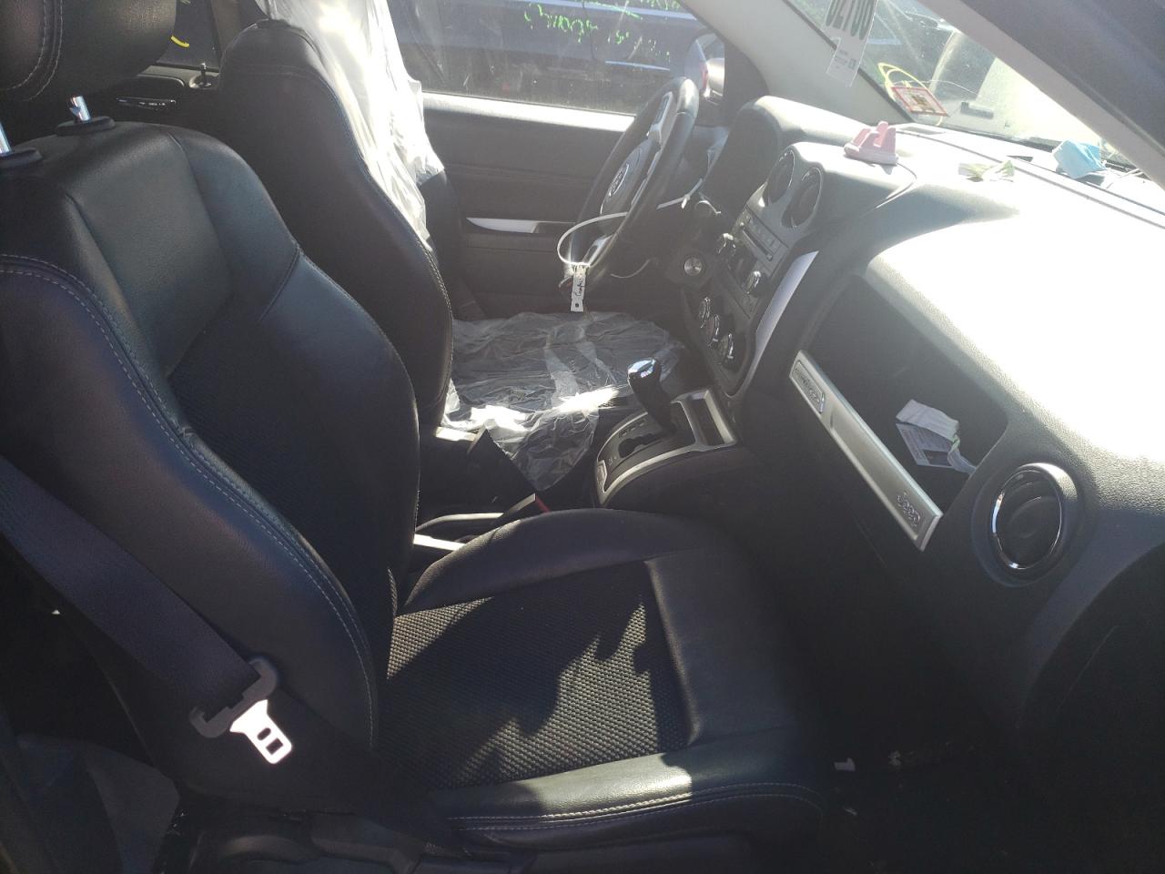 Photo 5 from auction – 2015 JEEP COMPASS LA with VIN 1C4NJDEB9FD170041