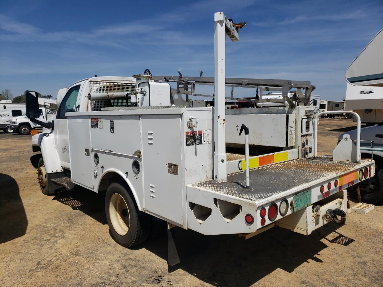 Photo 3 from auction – 2007 CHEVROLET C4500 C4C0 with VIN 1GBC4C1927F420547