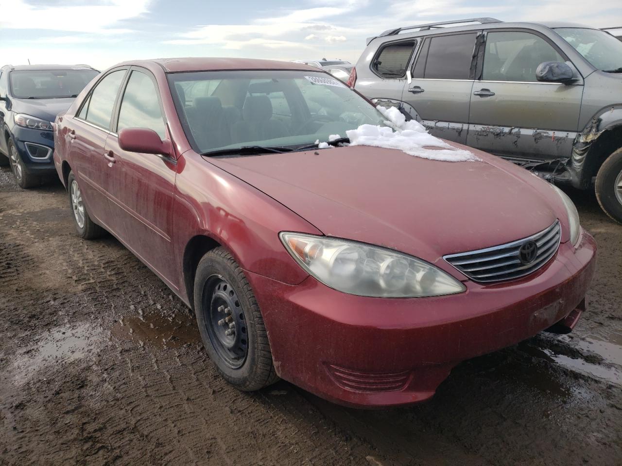TOYOTA CAMRY LE 2005 with VIN 4T1BF30K15U103451 - Photo from auction