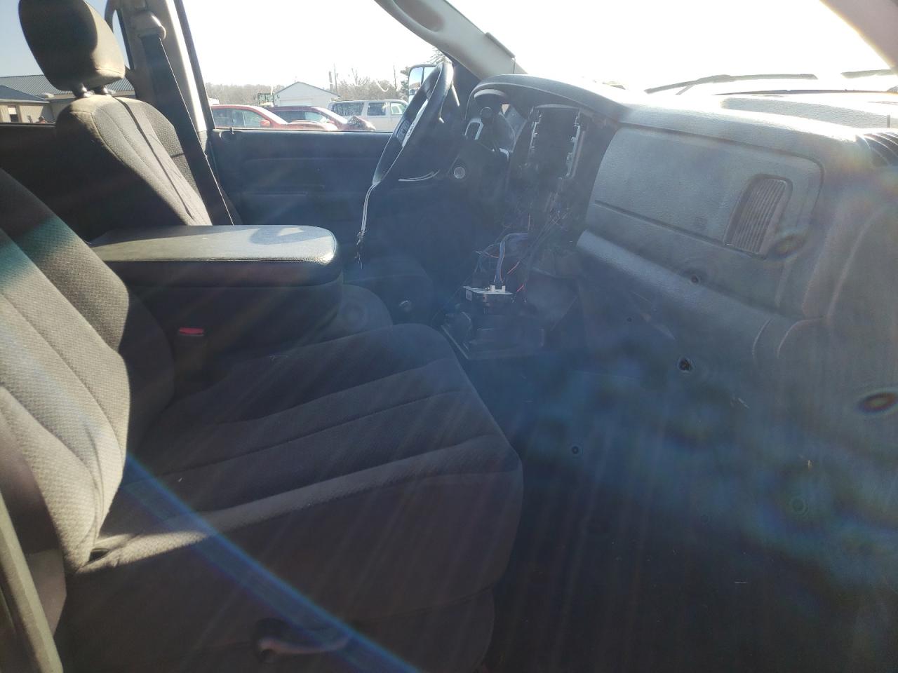 Photo 5 from auction – 2005 DODGE RAM 1500 S with VIN 1D7HU18D25S234422