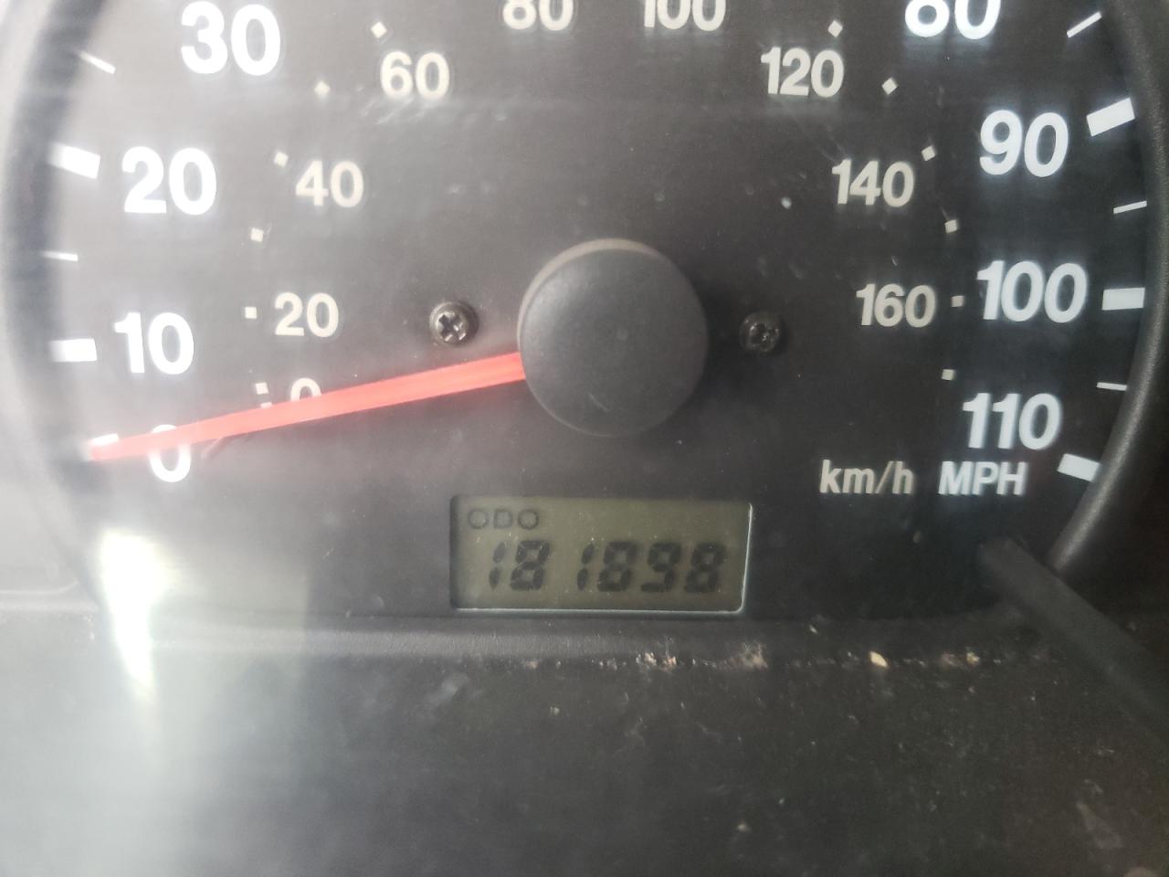 Photo 8 from auction – 2004 CHEVROLET TRACKER with VIN 2CNBJ134X46918289