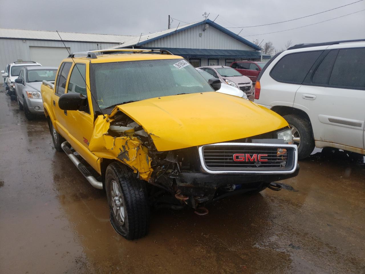 GMC SONOMA 2004 with VIN 1GTDT13X34K137404 - Photo from auction