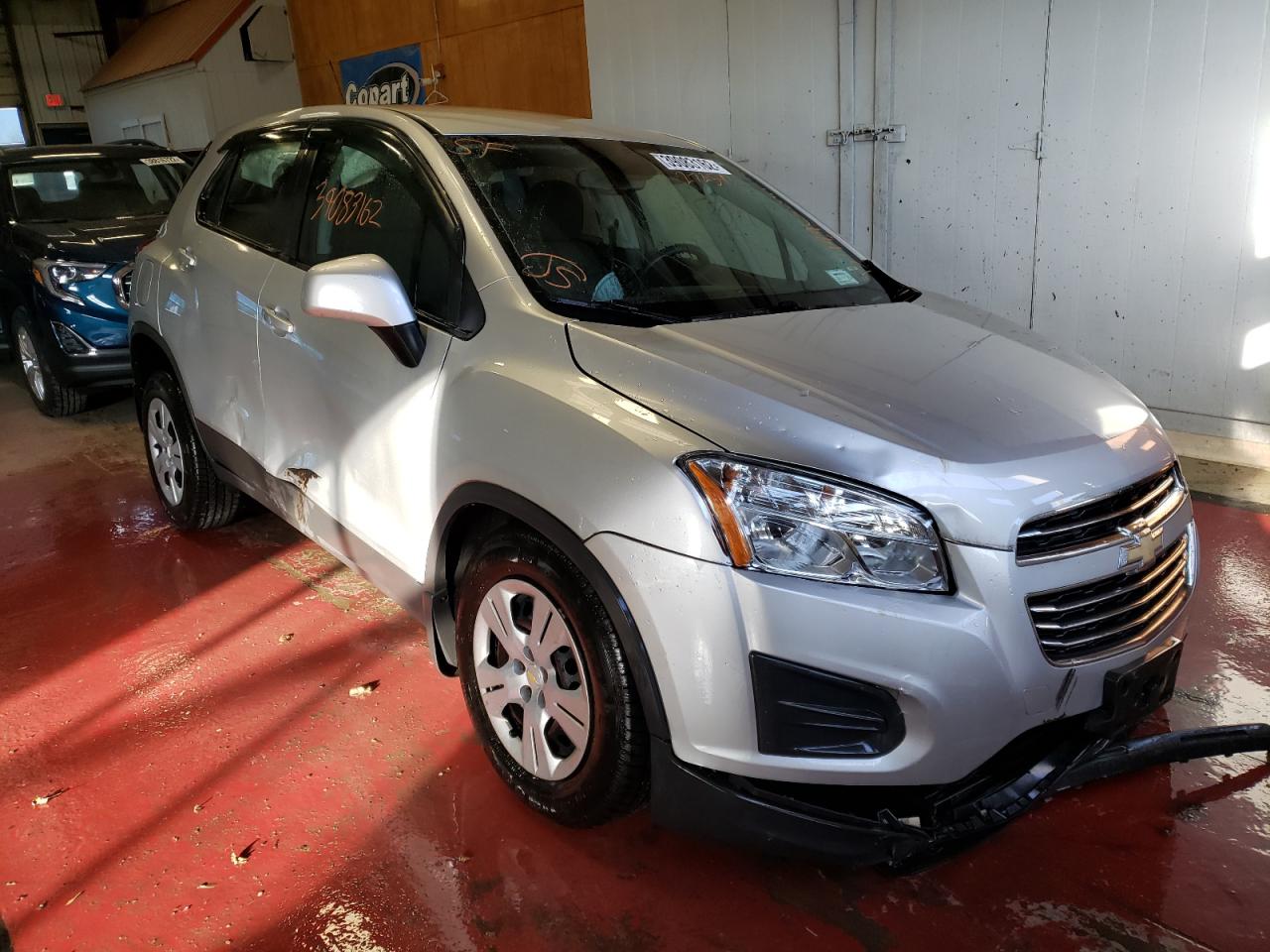 CHEVROLET TRAX LS 2016 with VIN 3GNCJKSB2GL272543 - Photo from auction