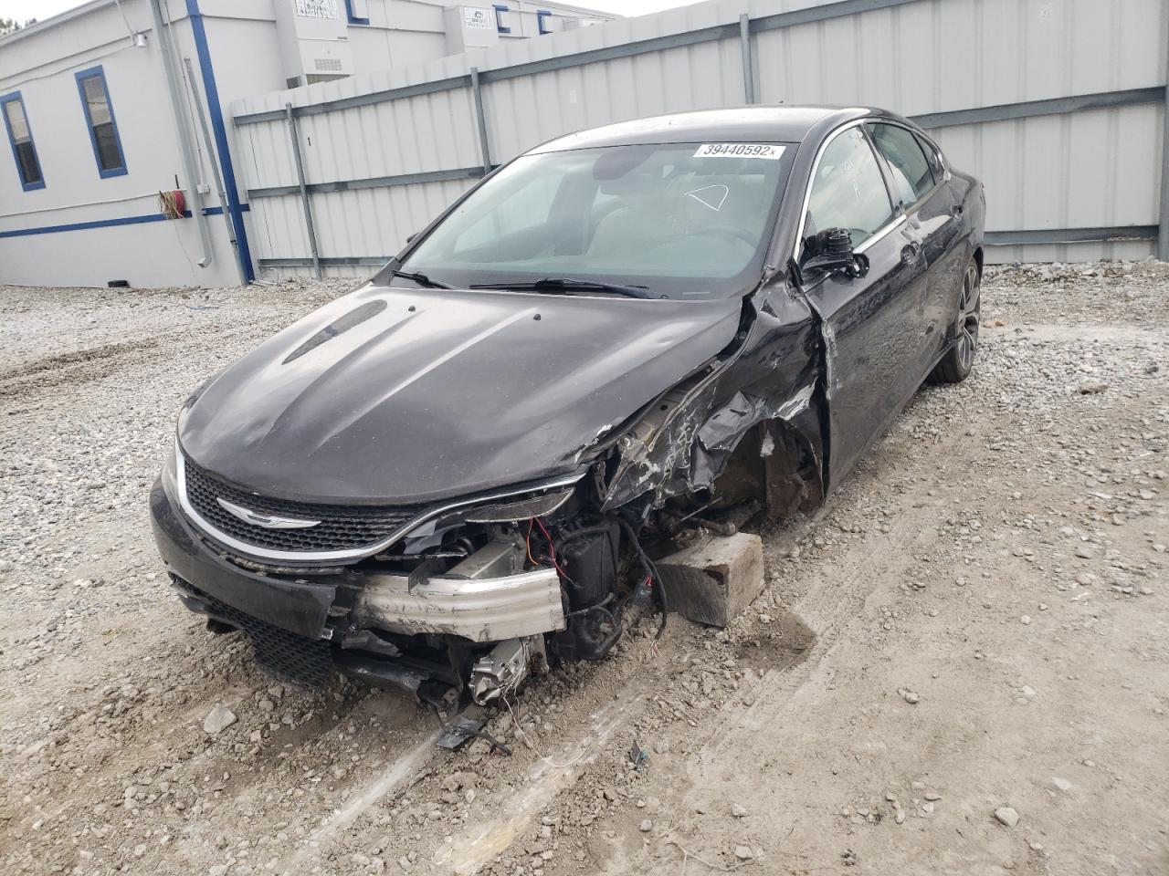 Photo 2 from auction – 2015 CHRYSLER 200 C with VIN 1C3CCCCB1FN563464