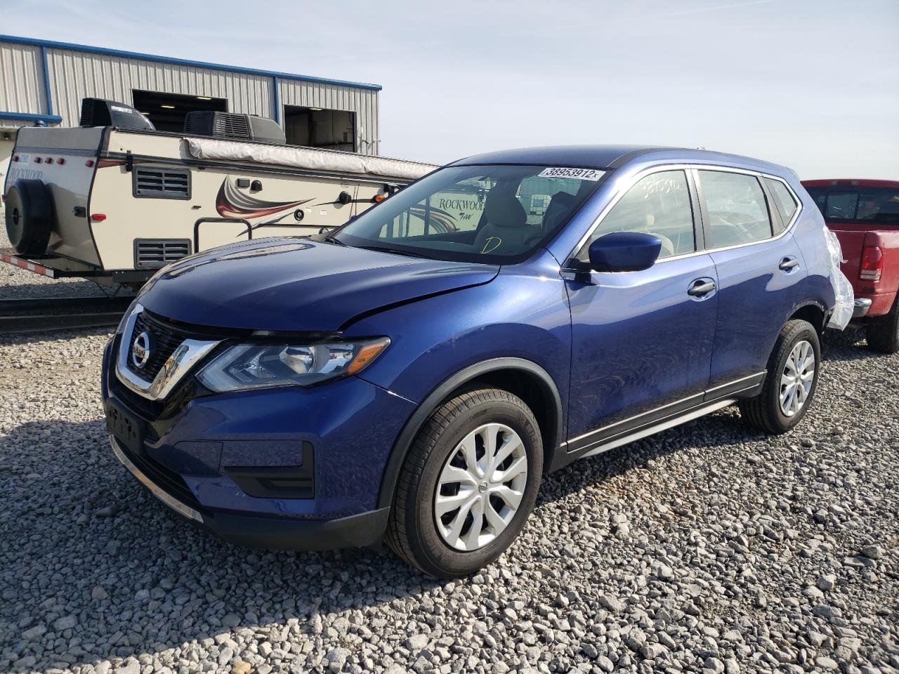 Photo 2 from auction – 2017 NISSAN ROGUE S with VIN KNMAT2MV1HP569312