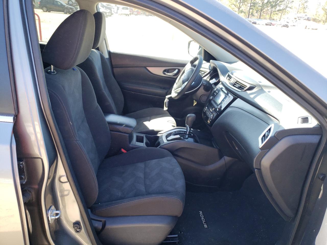 Photo 5 from auction – 2016 NISSAN ROGUE S with VIN KNMAT2MT1GP638562