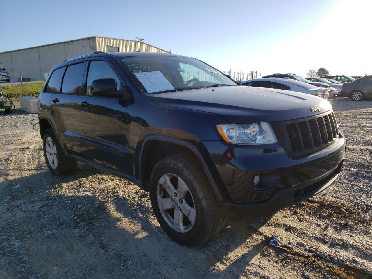 JEEP GRAND CHER 2011 with VIN 1J4RR4GG5BC522805 - Photo from auction