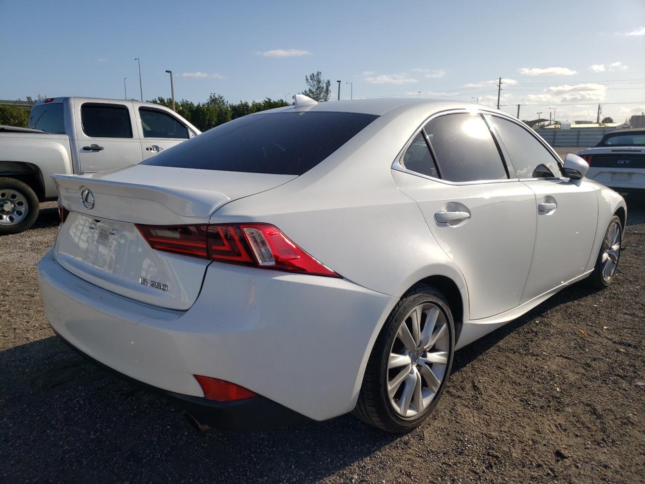 Photo 4 from auction – 2015 LEXUS IS 250 with VIN JTHBF1D28F5059235