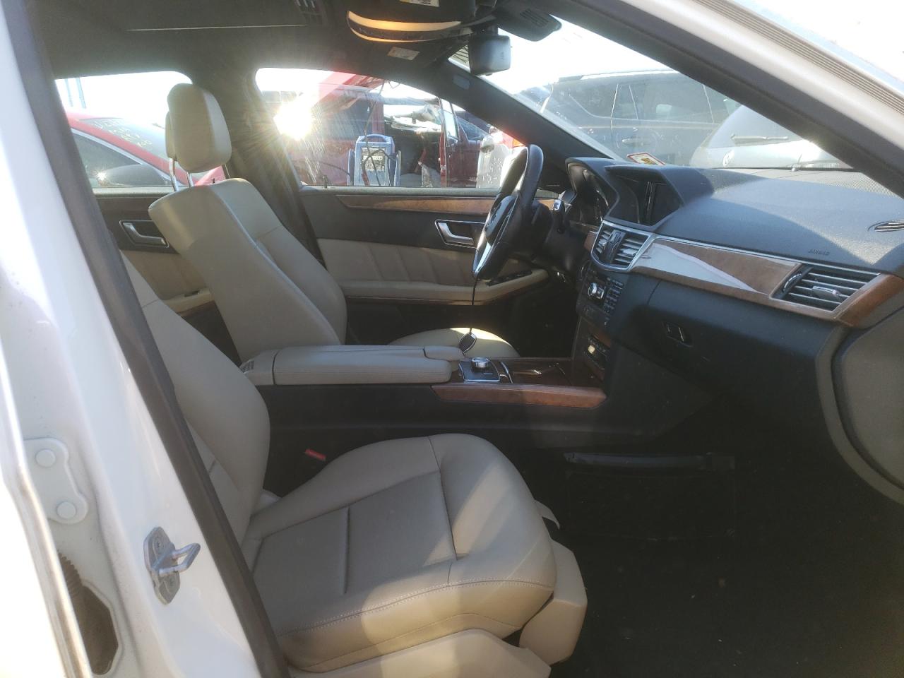 Photo 5 from auction – 2013 MERCEDES-BENZ E 350 4MAT with VIN WDDHF8JB8DA769397