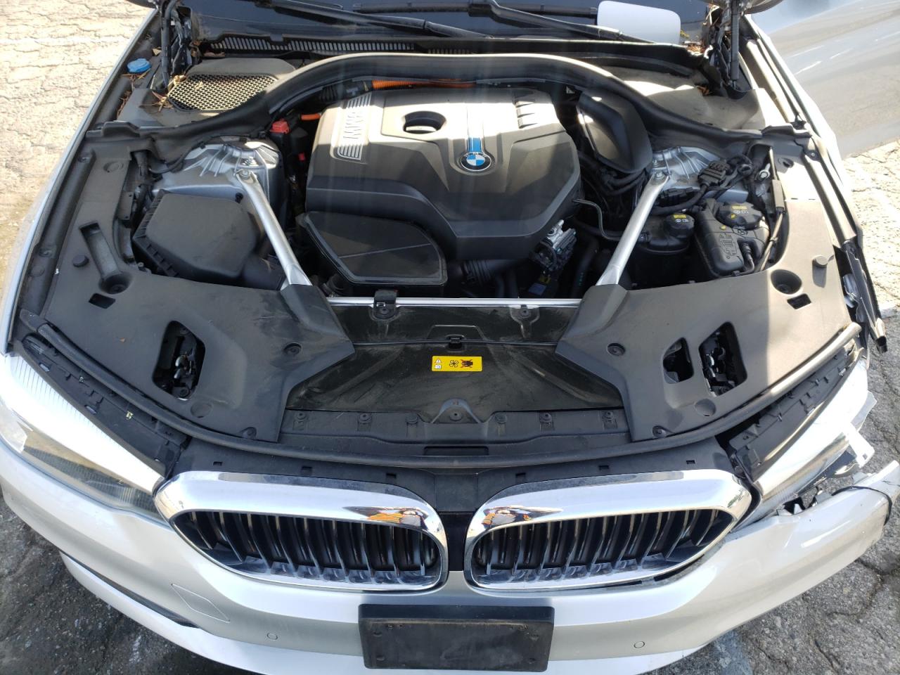 Photo 7 from auction – 2020 BMW 530E with VIN WBAJA9C07LCD47491