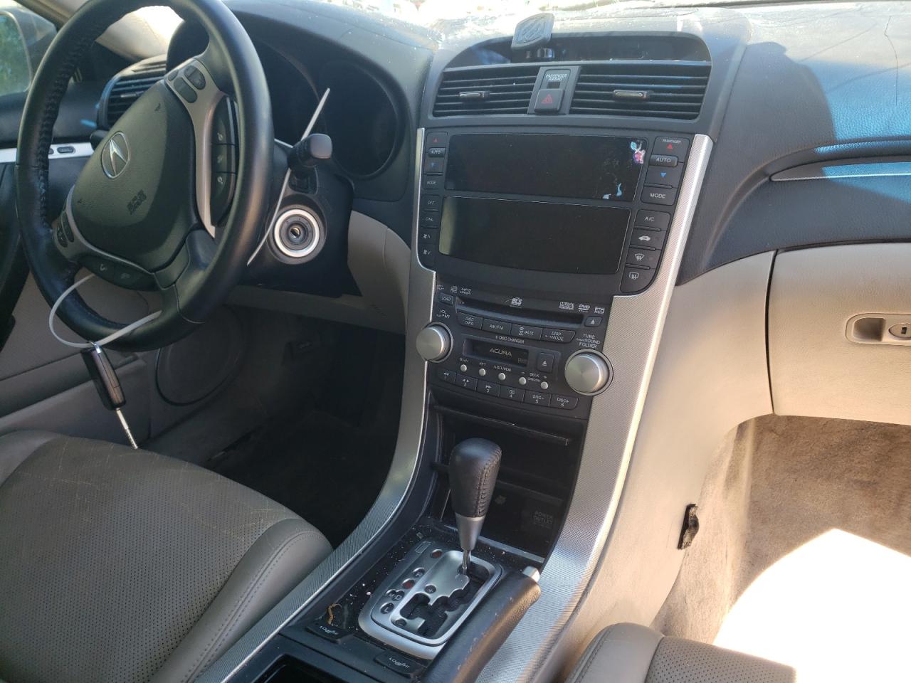 Photo 9 from auction – 2008 ACURA TL with VIN 19UUA662X8A007023