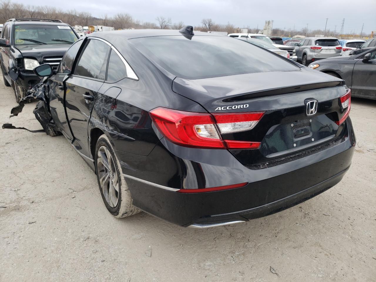 Photo 3 from auction – 2018 HONDA ACCORD EX with VIN 1HGCV1F41JA032242