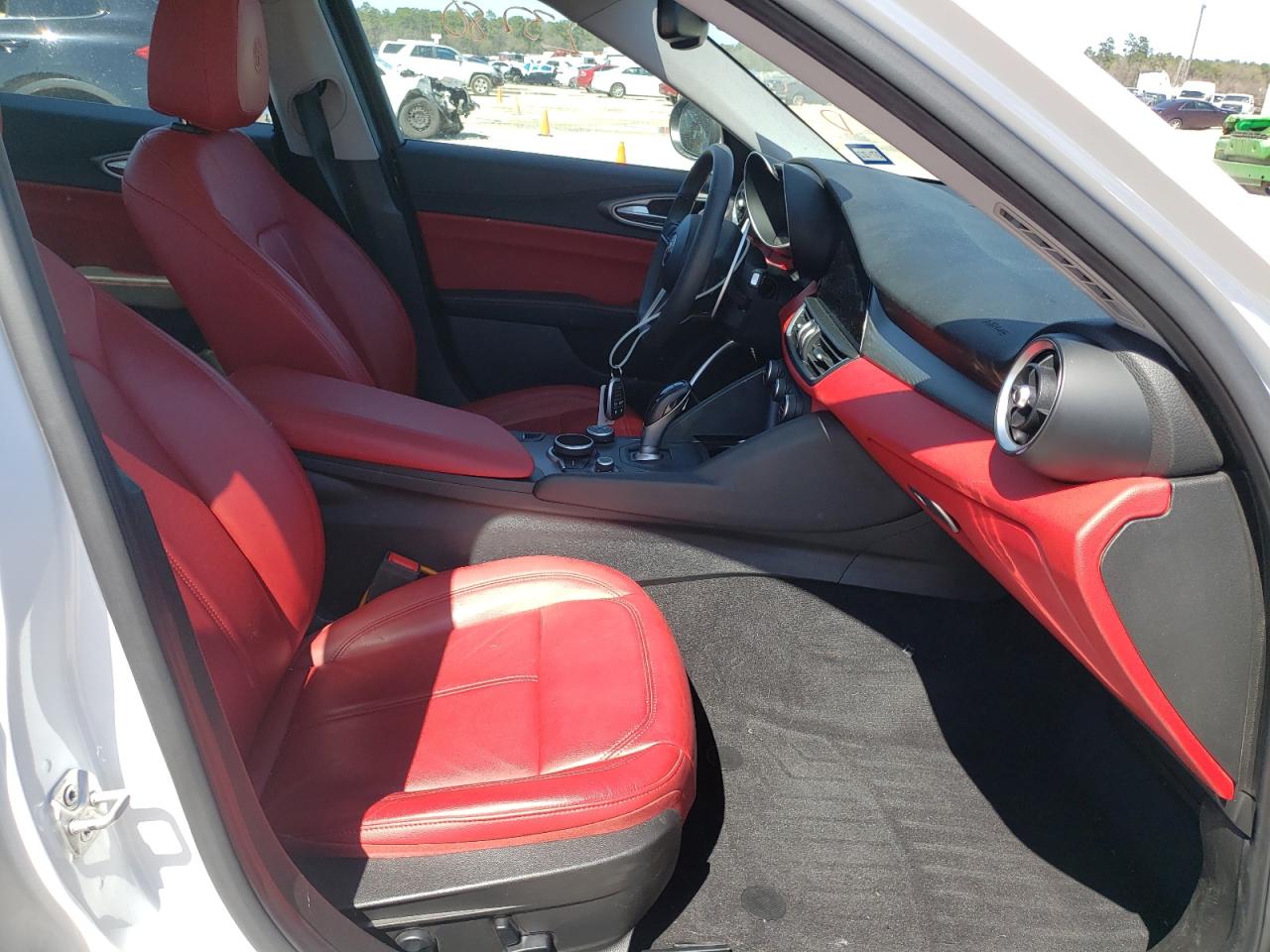 Photo 5 from auction – 2018 ALFA ROMEO GIULIA with VIN ZARFAEBN3J7566861