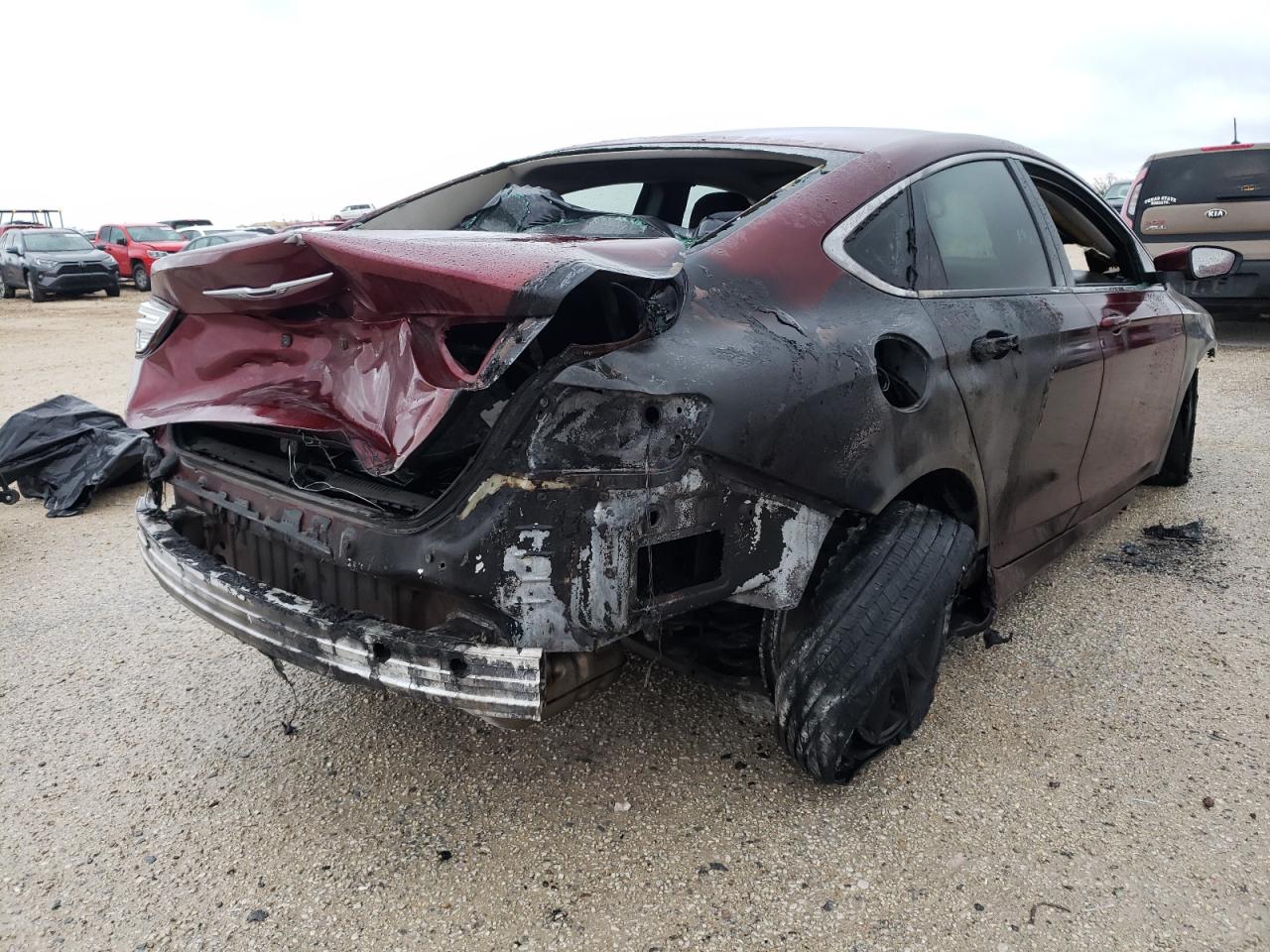 Photo 4 from auction – 2016 CHRYSLER 200 LIMITE with VIN 1C3CCCAB4GN138129