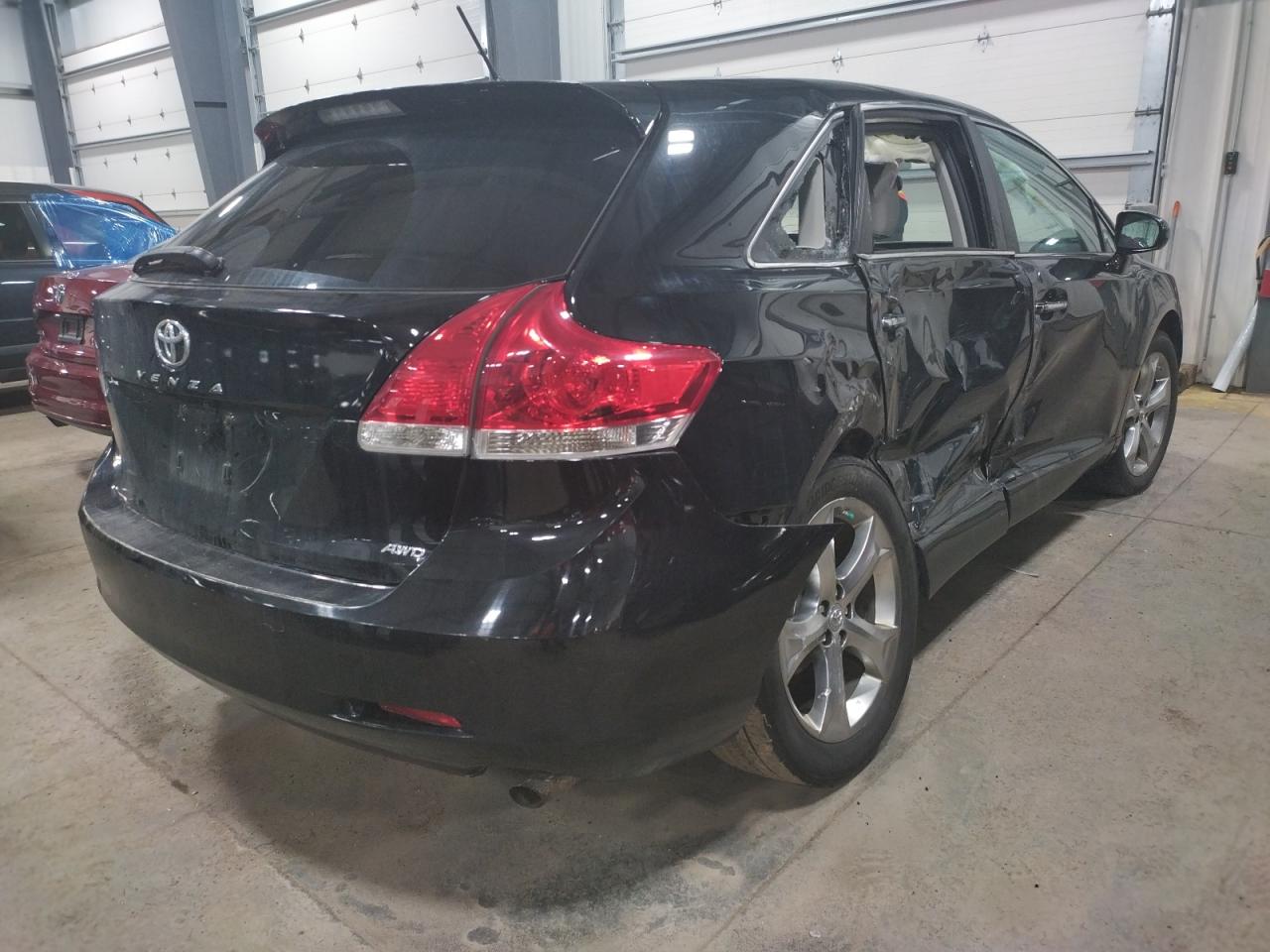 Photo 4 from auction – 2010 TOYOTA VENZA with VIN 4T3BK3BB9AU044787