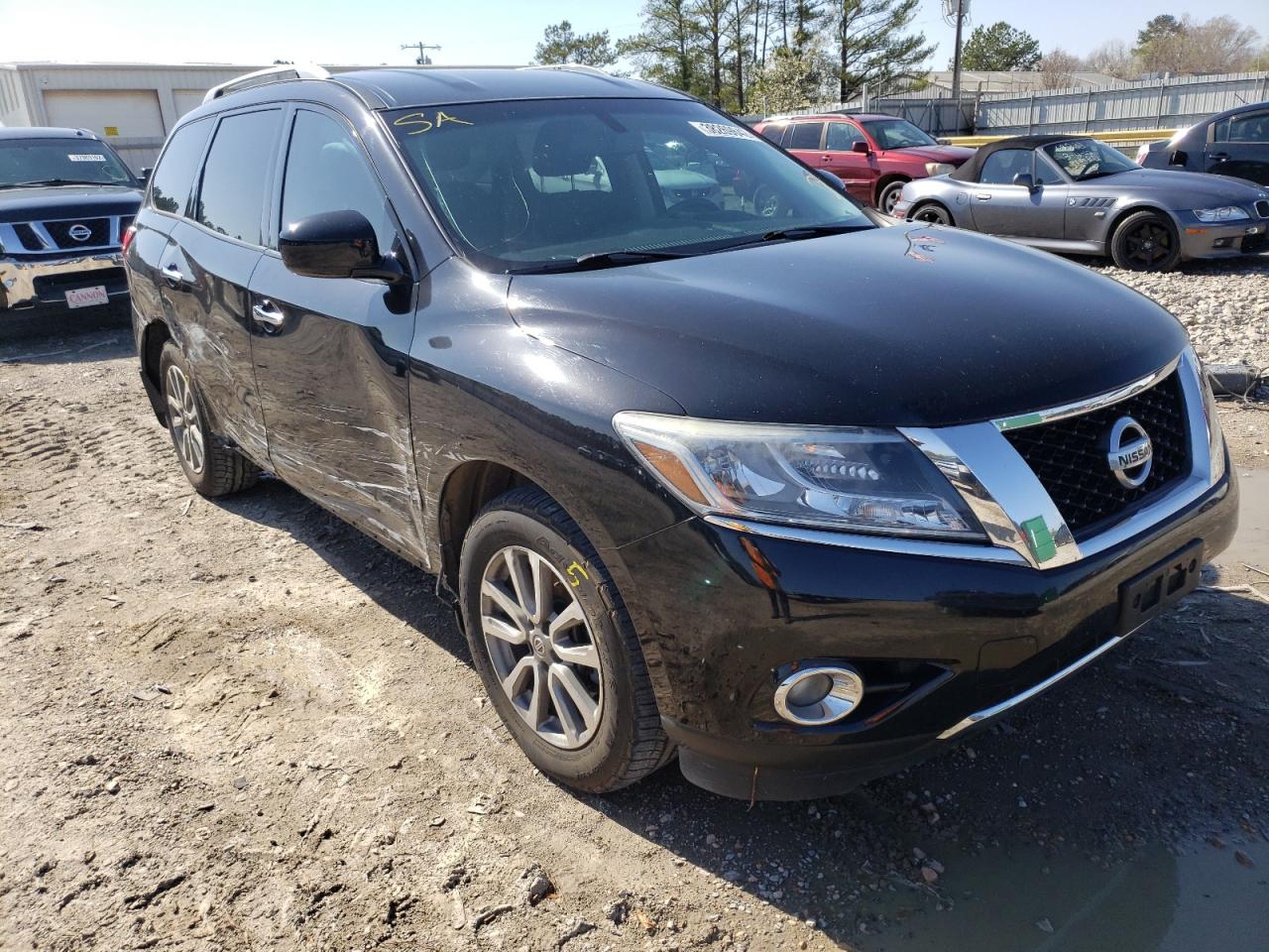 NISSAN PATHFINDER 2016 with VIN 5N1AR2MN5GC635862 - Photo from auction