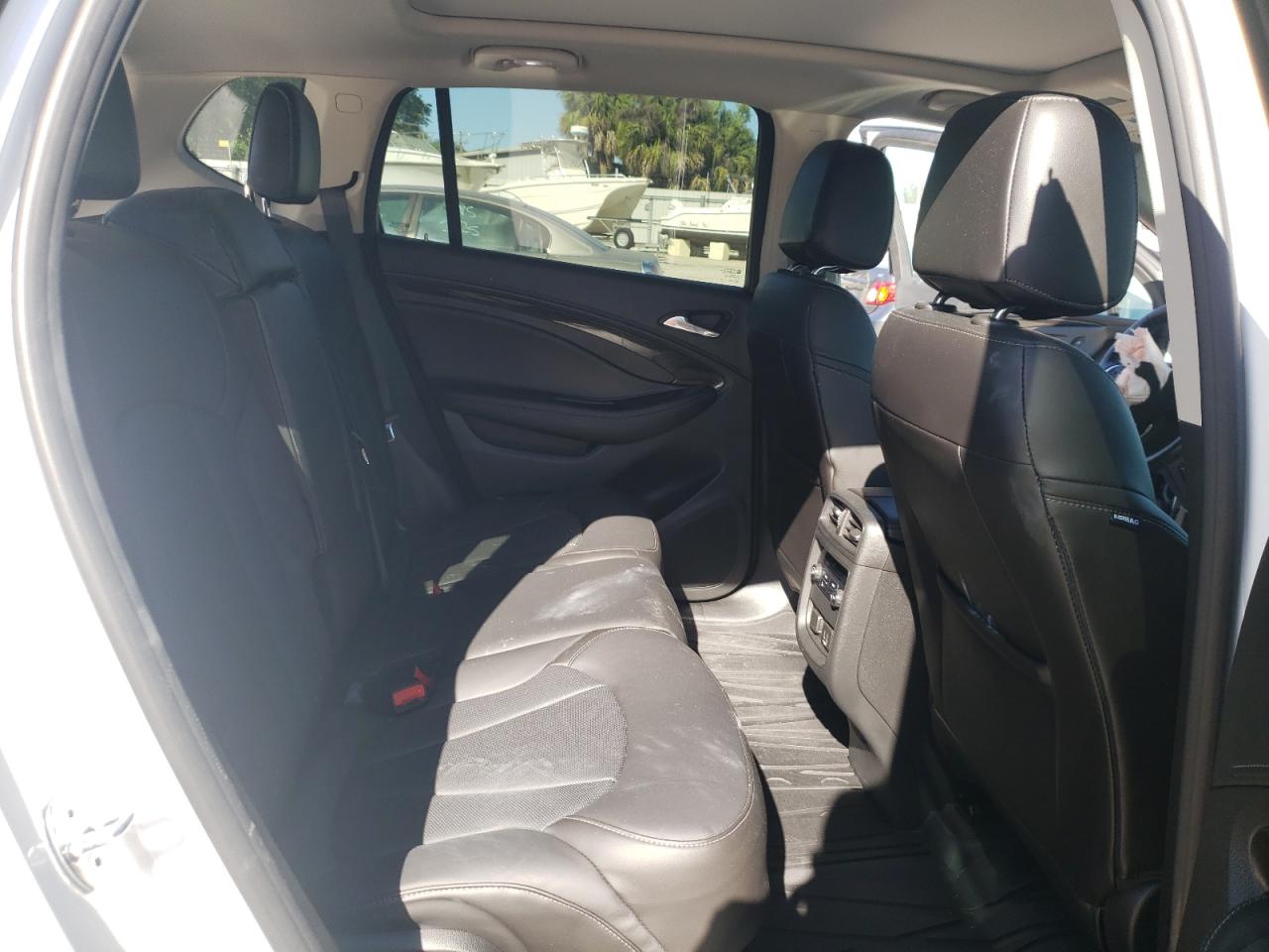 Photo 6 from auction – 2019 BUICK ENVISION P with VIN LRBFX3SX6KD127413