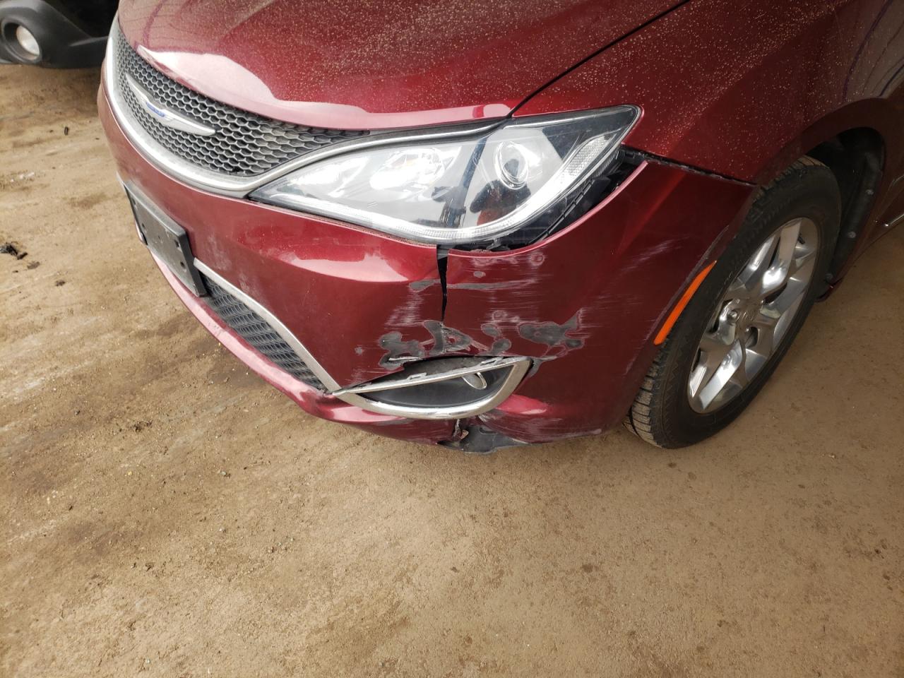 Zdjęcie 9 z aukcji – 2018 CHRYSLER PACIFICA L z VIN 2C4RC1GG1JR274063