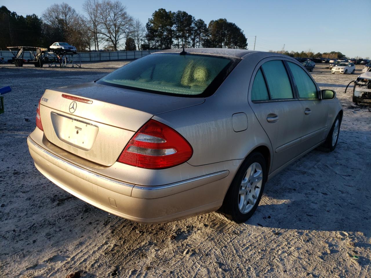 Photo 4 from auction – 2003 MERCEDES-BENZ E 320 with VIN WDBUF65J13A164598