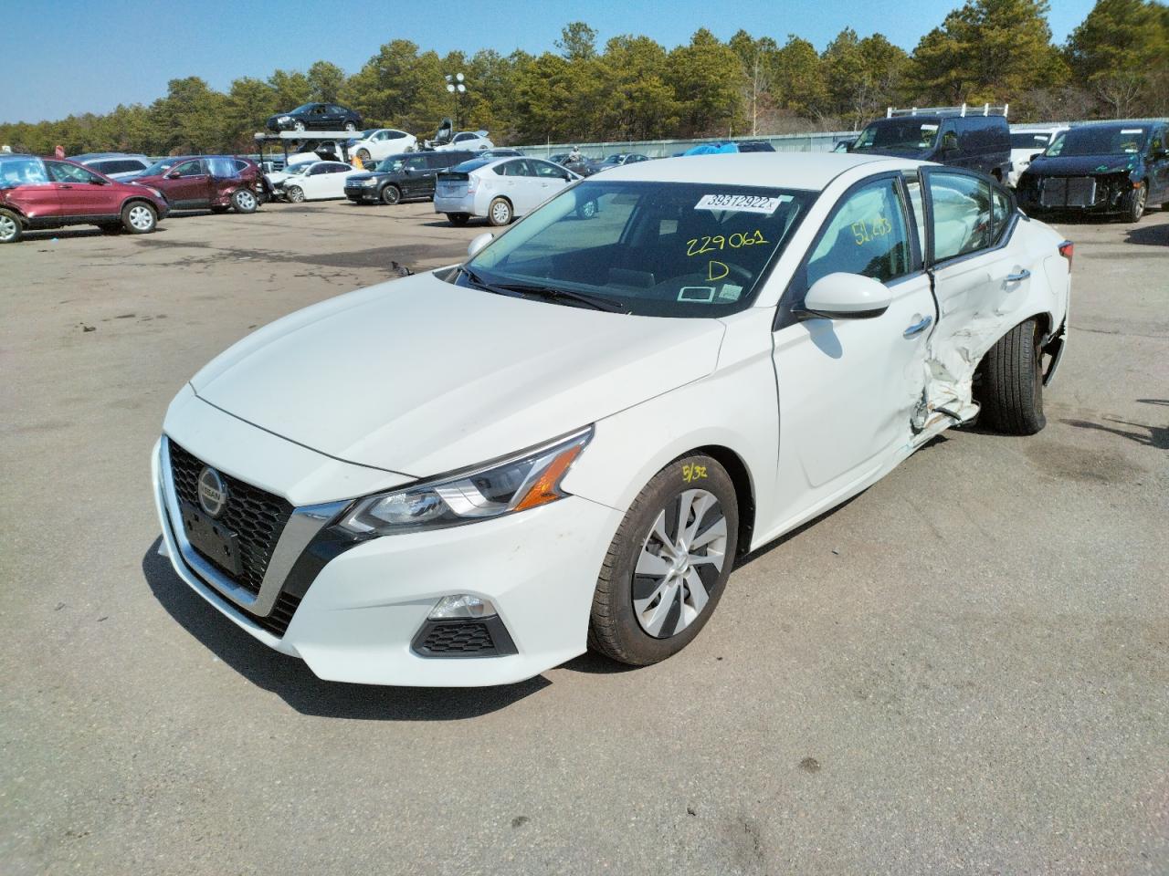 Photo 2 from auction – 2019 NISSAN ALTIMA S with VIN 1N4BL4BV2KC229061