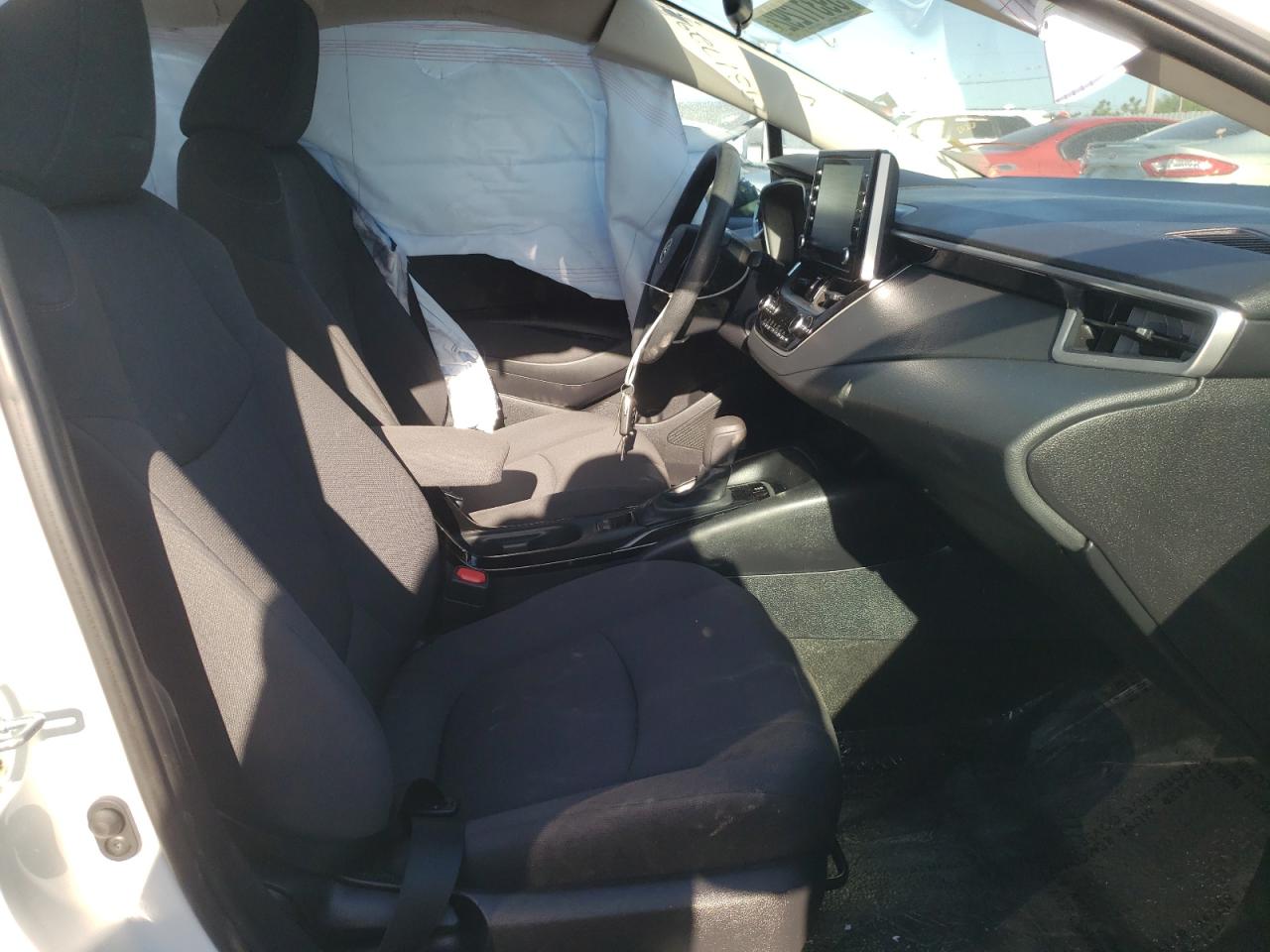 Photo 5 from auction – 2020 TOYOTA COROLLA LE with VIN 5YFEPRAE7LP097921