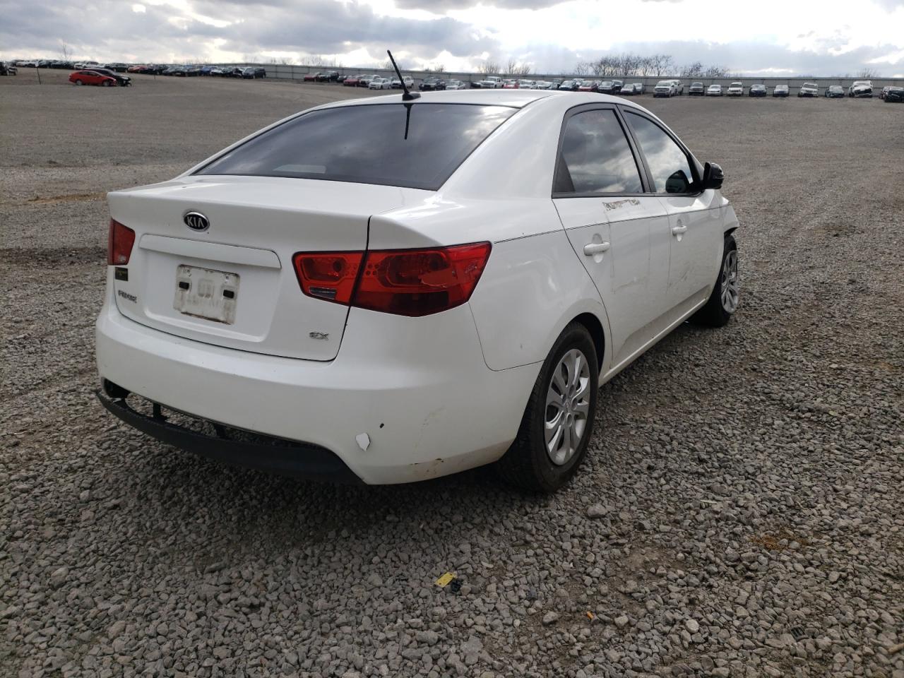 Photo 4 from auction – 2013 KIA FORTE EX with VIN KNAFU4A26D5725131
