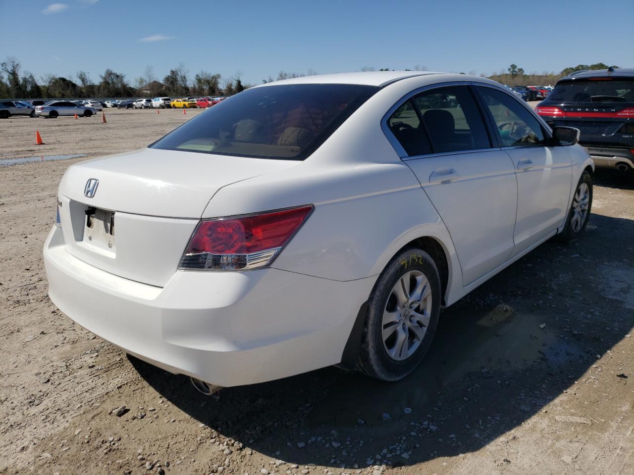 Photo 4 from auction – 2009 HONDA ACCORD LXP with VIN JHMCP26449C007705