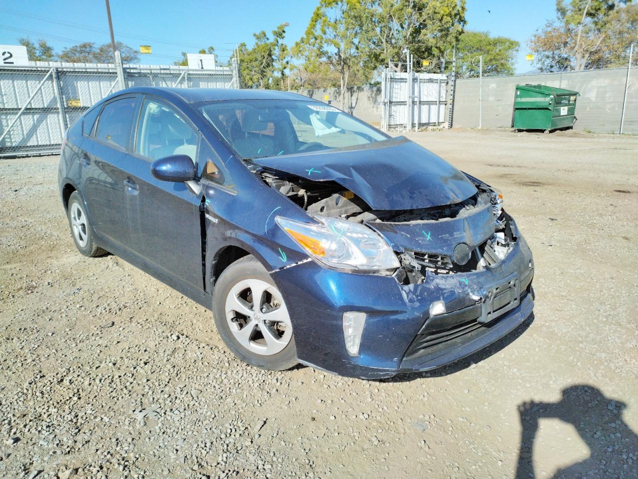 TOYOTA PRIUS 2015 with VIN JTDKN3DU7F1932546 - Photo from auction