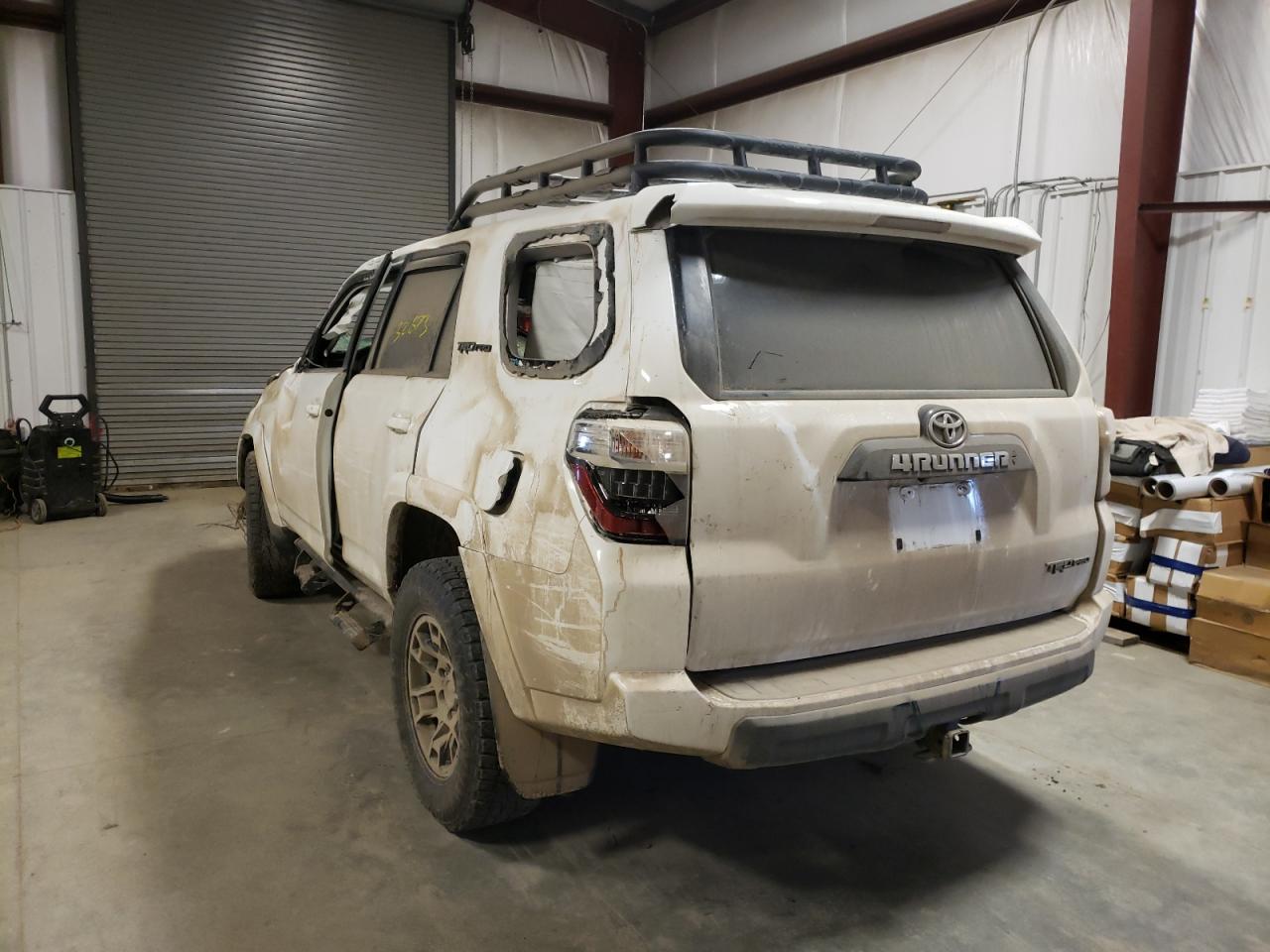 Photo 3 from auction – 2021 TOYOTA 4RUNNER VE with VIN JTELU5JRXM5840657