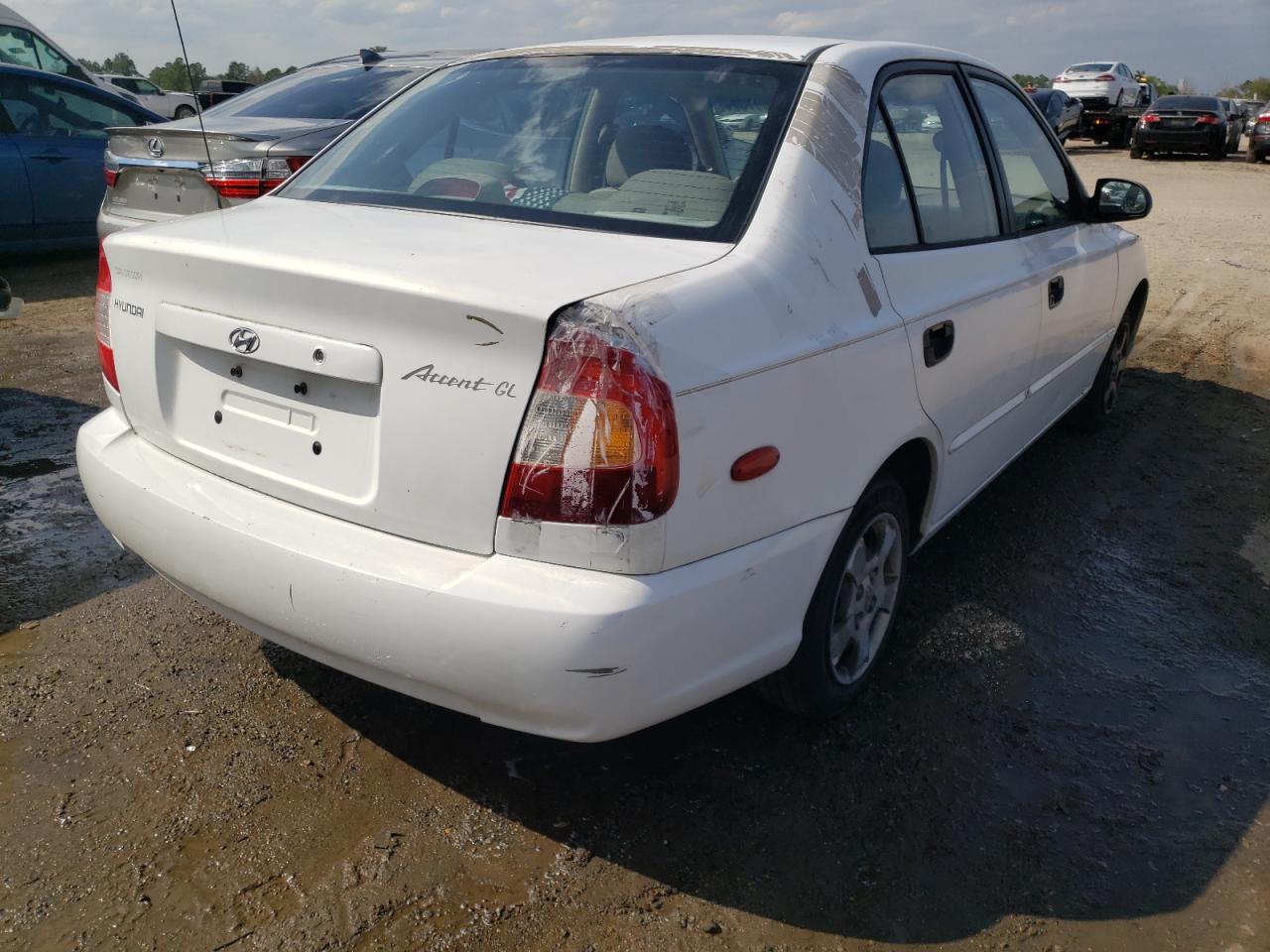 Photo 4 from auction – 2002 HYUNDAI ACCENT GL with VIN KMHCG45C32U294813