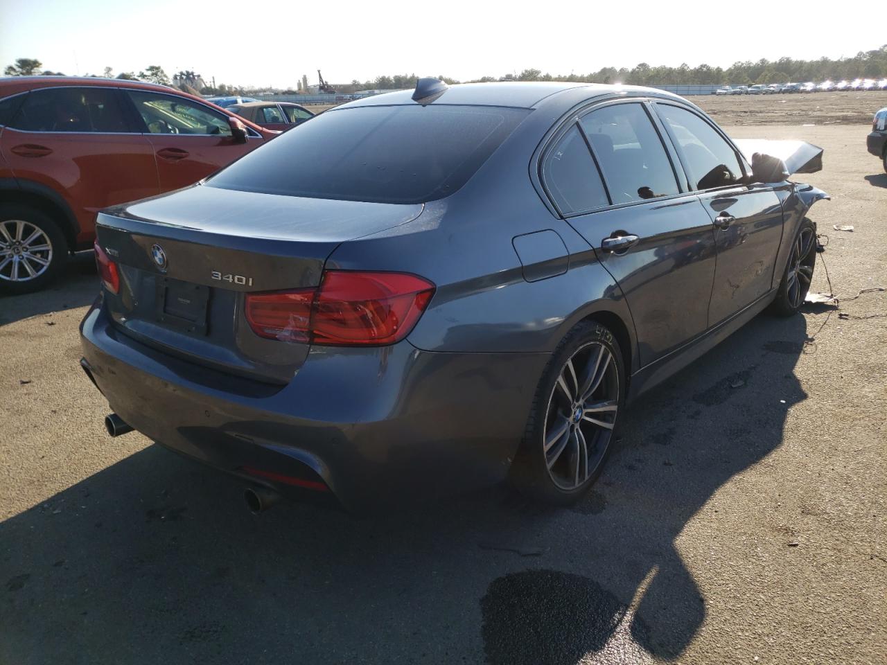صورة رقم 4 من المزاد - 2017 BMW 340 XI مع VIN WBA8B7C33HK858670