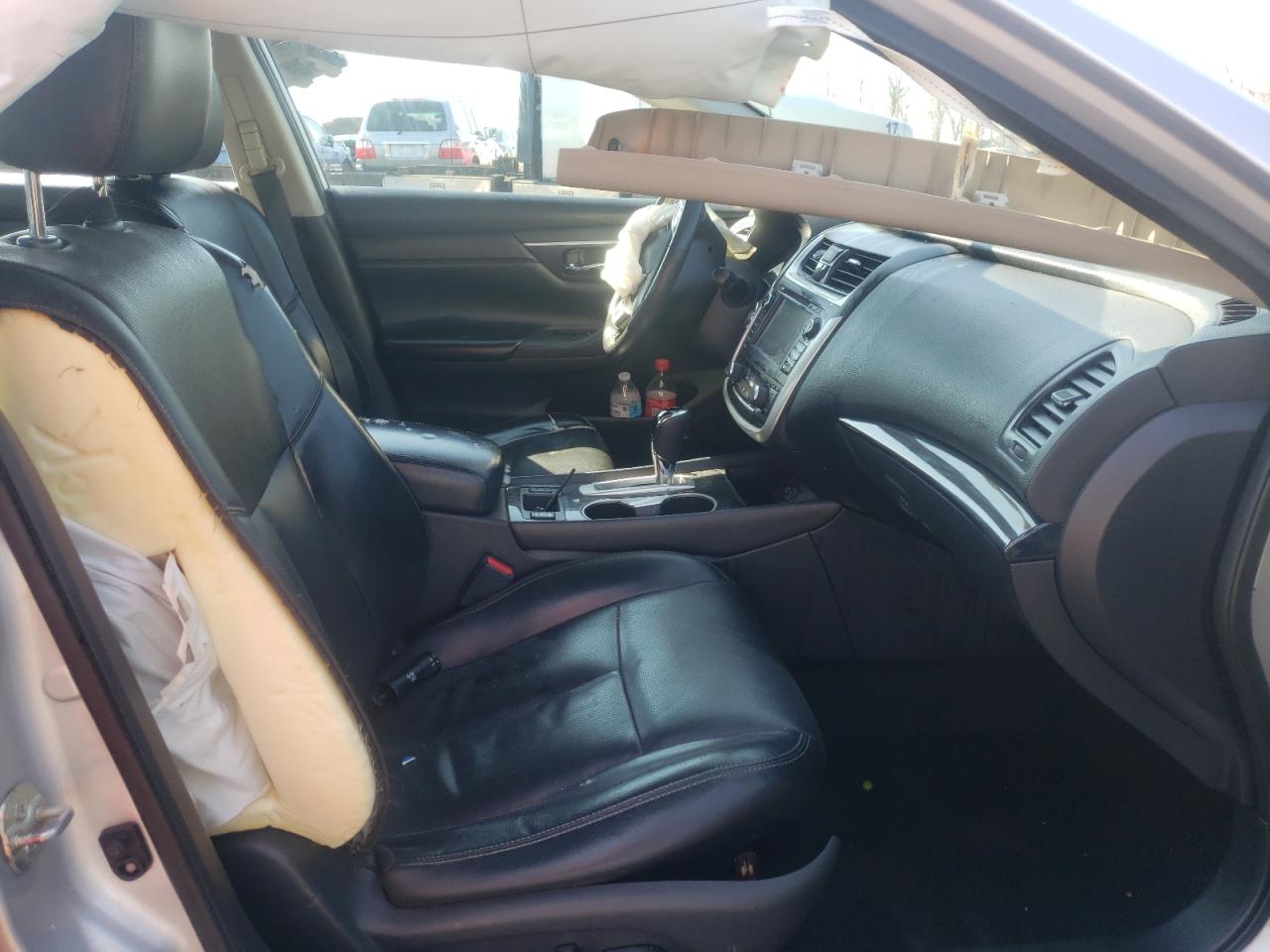 Photo 5 from auction – 2017 NISSAN ALTIMA 2.5 with VIN 1N4AL3AP9HC470391