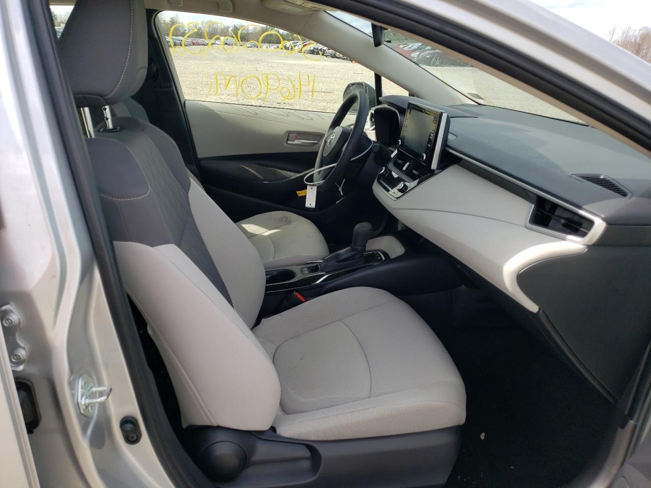 Photo 5 from auction – 2021 TOYOTA COROLLA LE with VIN JTDEAMDE6MJ024576