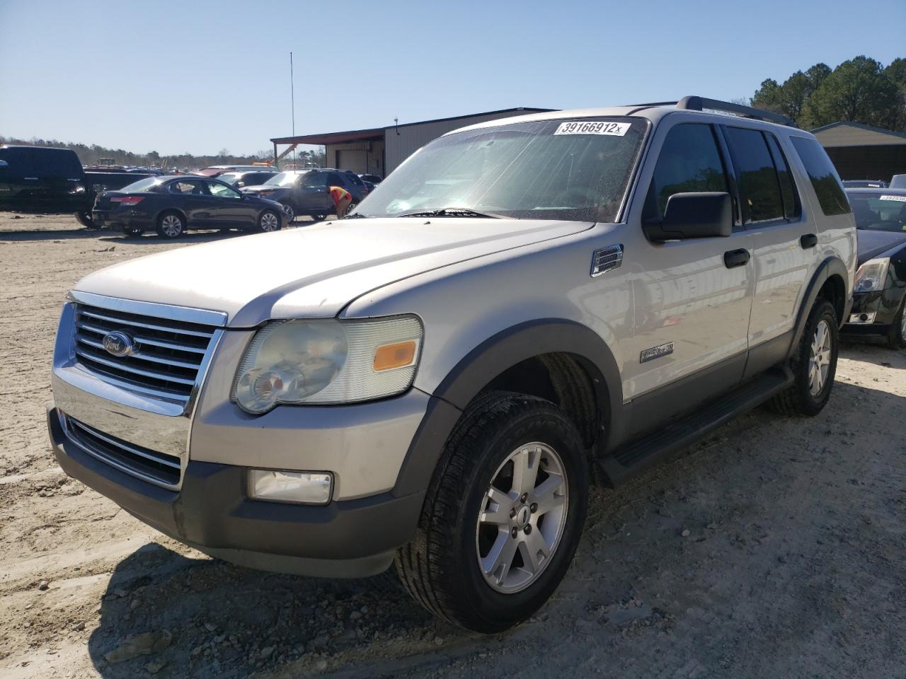Photo 2 from auction – 2006 FORD EXPLORER X with VIN 1FMEU73876UA55000