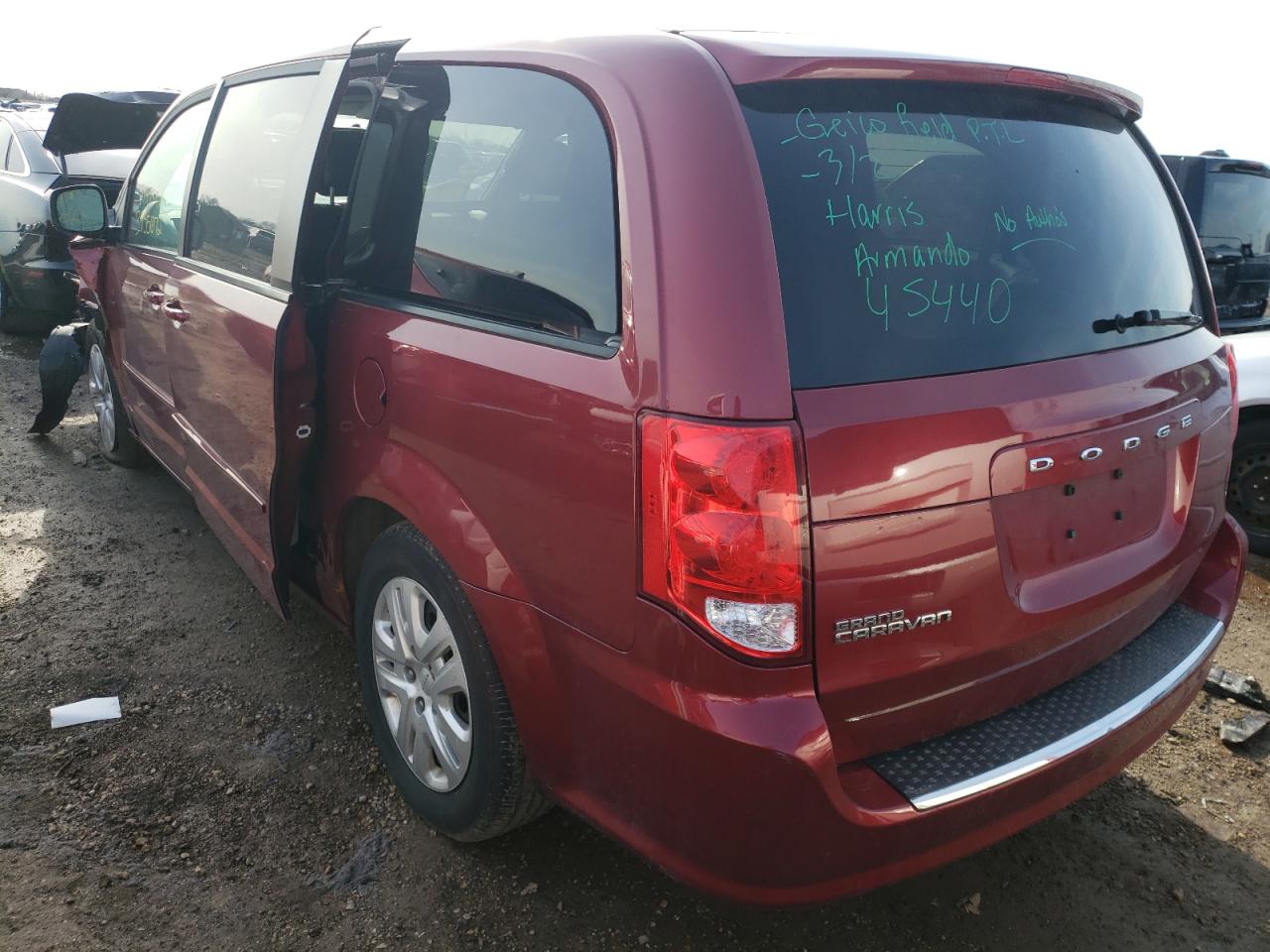 Photo 3 from auction – 2015 DODGE GRAND CARA with VIN 2C4RDGBG5FR687411