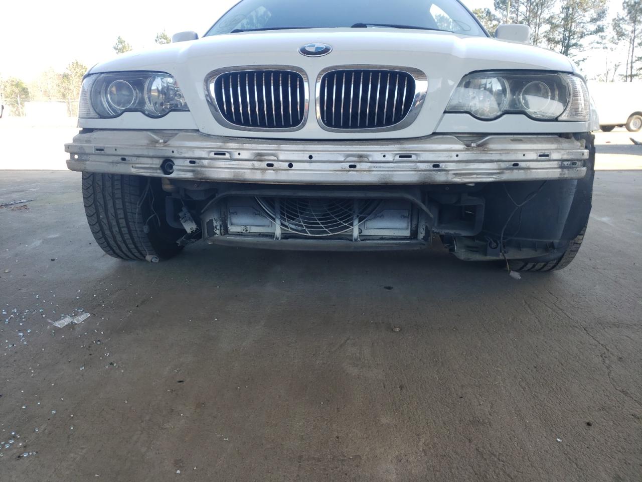 Photo 10 from auction – 2000 BMW 323 CI with VIN WBABM3345YJN80474