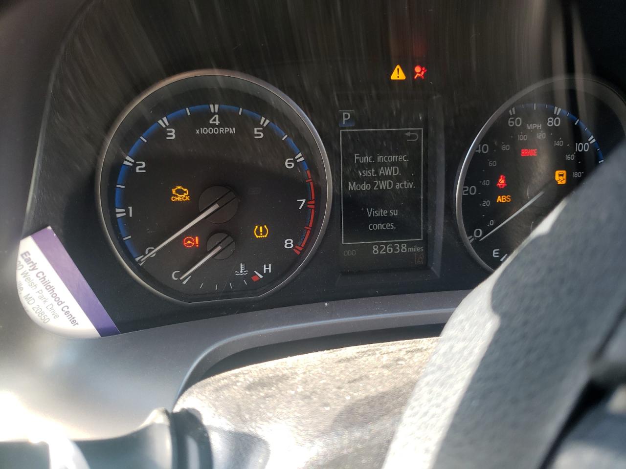 Photo 8 from auction – 2017 TOYOTA RAV4 XLE with VIN JTMRFREV5HJ119909
