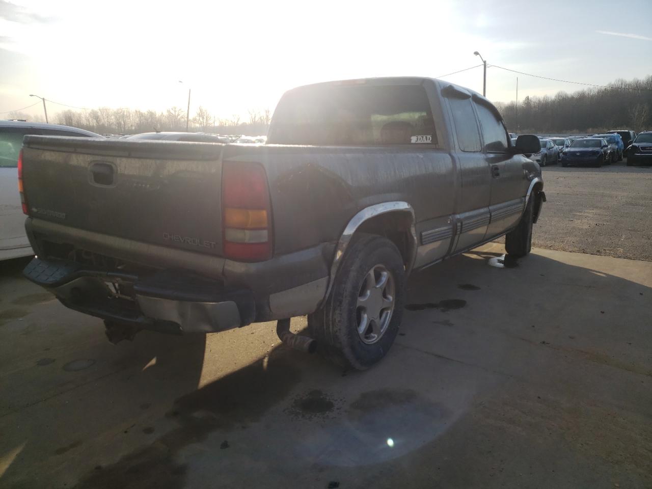 Photo 4 from auction – 2002 CHEVROLET SILVERADO with VIN 2GCEC19T821256183