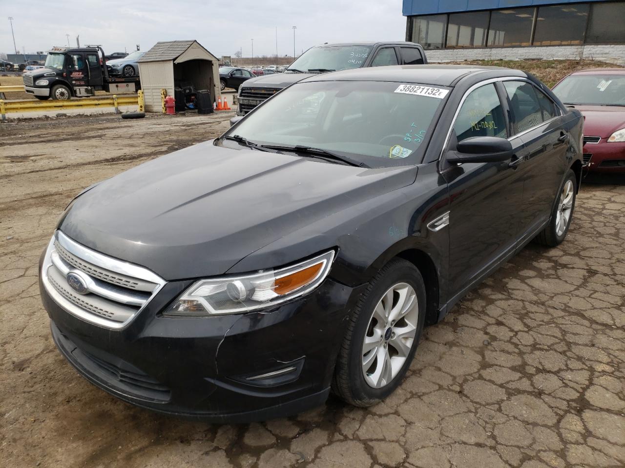 Zdjęcie 2 z aukcji – 2010 FORD TAURUS SEL z VIN 1FAHP2HW2AG131979
